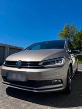 Volkswagen VW TOURAN-2.0 190 PS -2018-Standheizung - Volkswagen Touran mit Diesel-Antrieb: Limousine