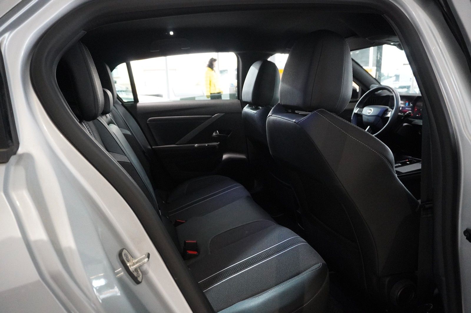 Fahrzeugabbildung Opel Astra L Lim. 1.6 HYBRID GS SPORT NAVI/360°/SPORT