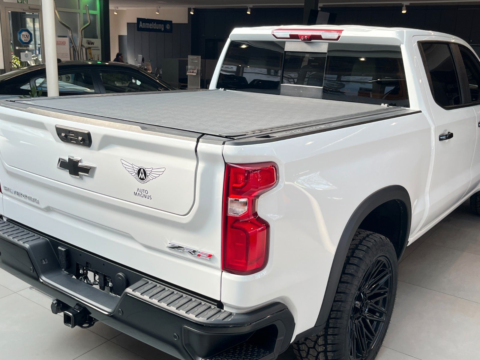 Fahrzeugabbildung Chevrolet Silverado ZR2 V8 6.2*Head-Up*360°*Offroad*LPG