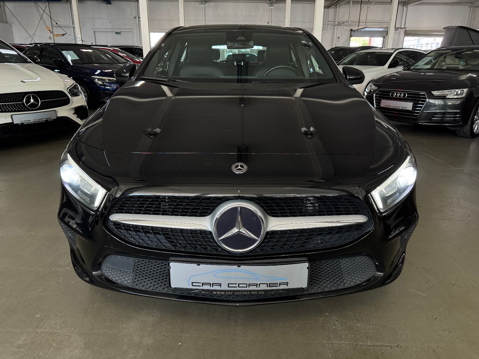 Fahrzeugabbildung Mercedes-Benz A 180 d PROGRESSIVE SPORTPAKET LED NAVI MBUX +
