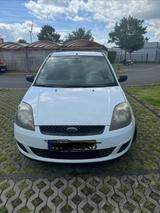 Ford Fiesta 1,3 51 kW White Magic White Magic - Ford Fiesta: Weiß, Magic