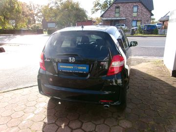 Bild 3 Honda Jazz 1.4 Si Automatik wenig Kilometer
