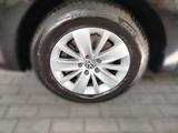 Volkswagen Sharan 2.0 TDI DSG Comfortline 7-Sitzer Navi ACC - VW Sharan Gebrauchtwagen in Frankfurt