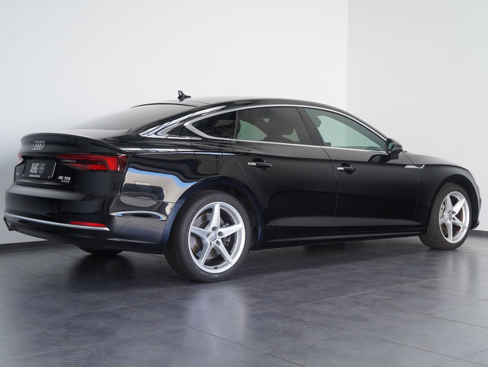 Fahrzeugabbildung Audi A5 Sportback 45 TDI quattro sport MAGNETIC RIDE