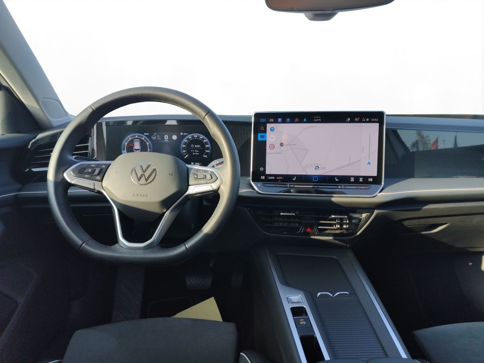 Volkswagen Passat Variant 1.5 eTSI Business AHK Navi RFK 36 foto 4