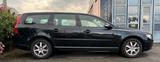 Volvo V70 Kombi 2.5MomentumLederSitzheizungBIXENON AHK - Volvo V70 mit Benzin-Antrieb: Leder