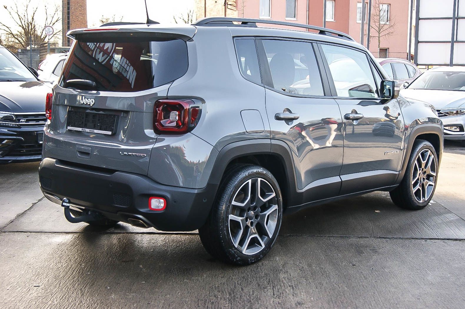 Fahrzeugabbildung Jeep Renegade 1.3 T-GDI Limited FWD KENWOOD PANORAMA
