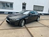 Jaguar XE 2.0d Portfolio - Jaguar XE Portfolio mit Diesel-Antrieb