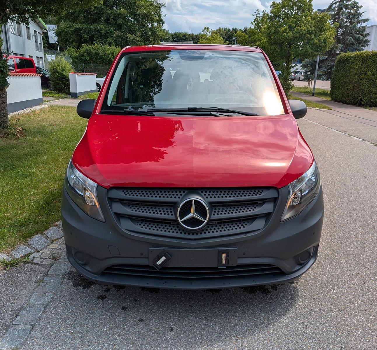 Mercedes-Benz Vito Tourer 109 CDI Pro FWD* 9 Sitzer*Klimaaut*