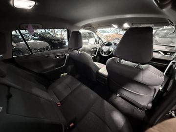 Toyota RAV 4 - 10