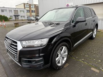 Audi Q7 - 1