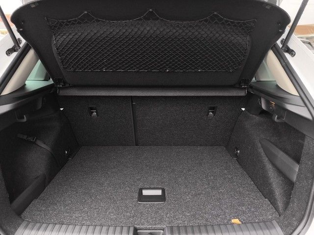 Fahrzeugabbildung SKODA Kamiq 1.0 TSI Tour+SHZ+GRA+LED+RFK+PDC+
