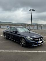 Mercedes-Benz C 300 AMG- Line - blaue Mercedes-Benz C 300