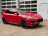 Porsche Cayenne GTS - Porsche Cayenne: Rot