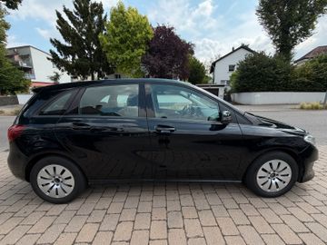 Mercedes B 180 - 4