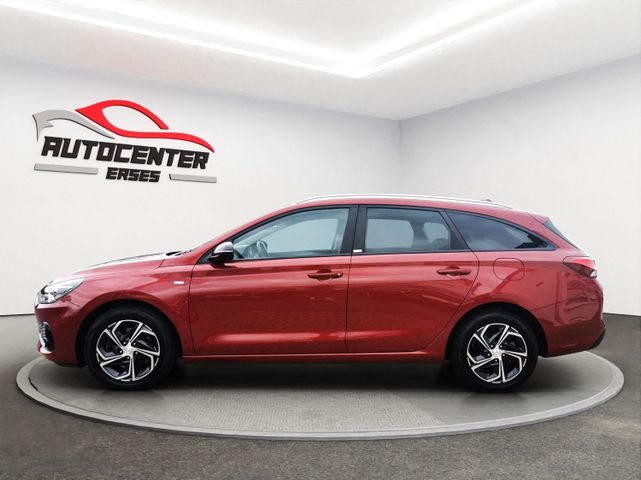 Hyundai i30 Edition 30  Kamera SHZ LED