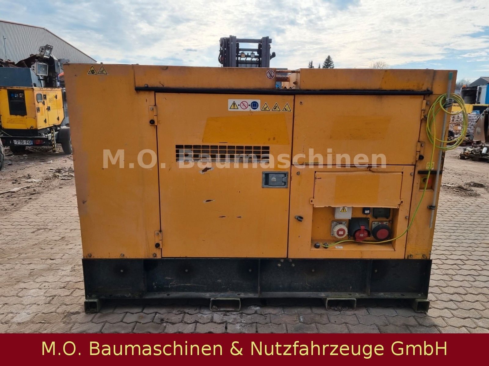 Fahrzeugabbildung Andere Denyo 80 KVA / Generator /