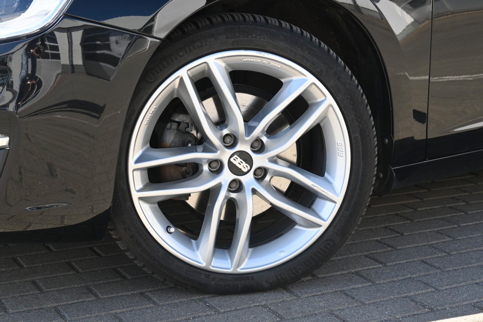 Fahrzeugabbildung Volvo V60 D4 Autom. Summum*NAVI*STDHZG*RFK*