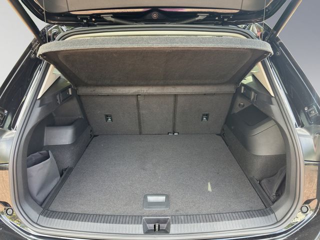 Tiguan 1.5 eTSI 110 kW Elegance DSG AHK ACC 360°