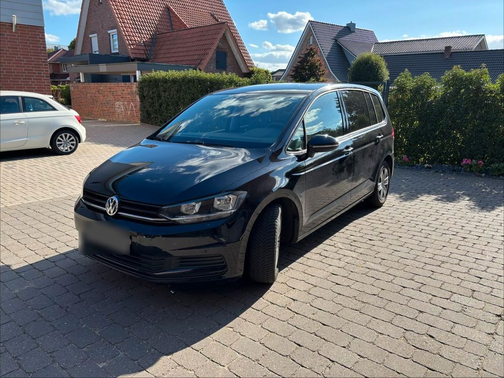 Image of Volkswagen Touran