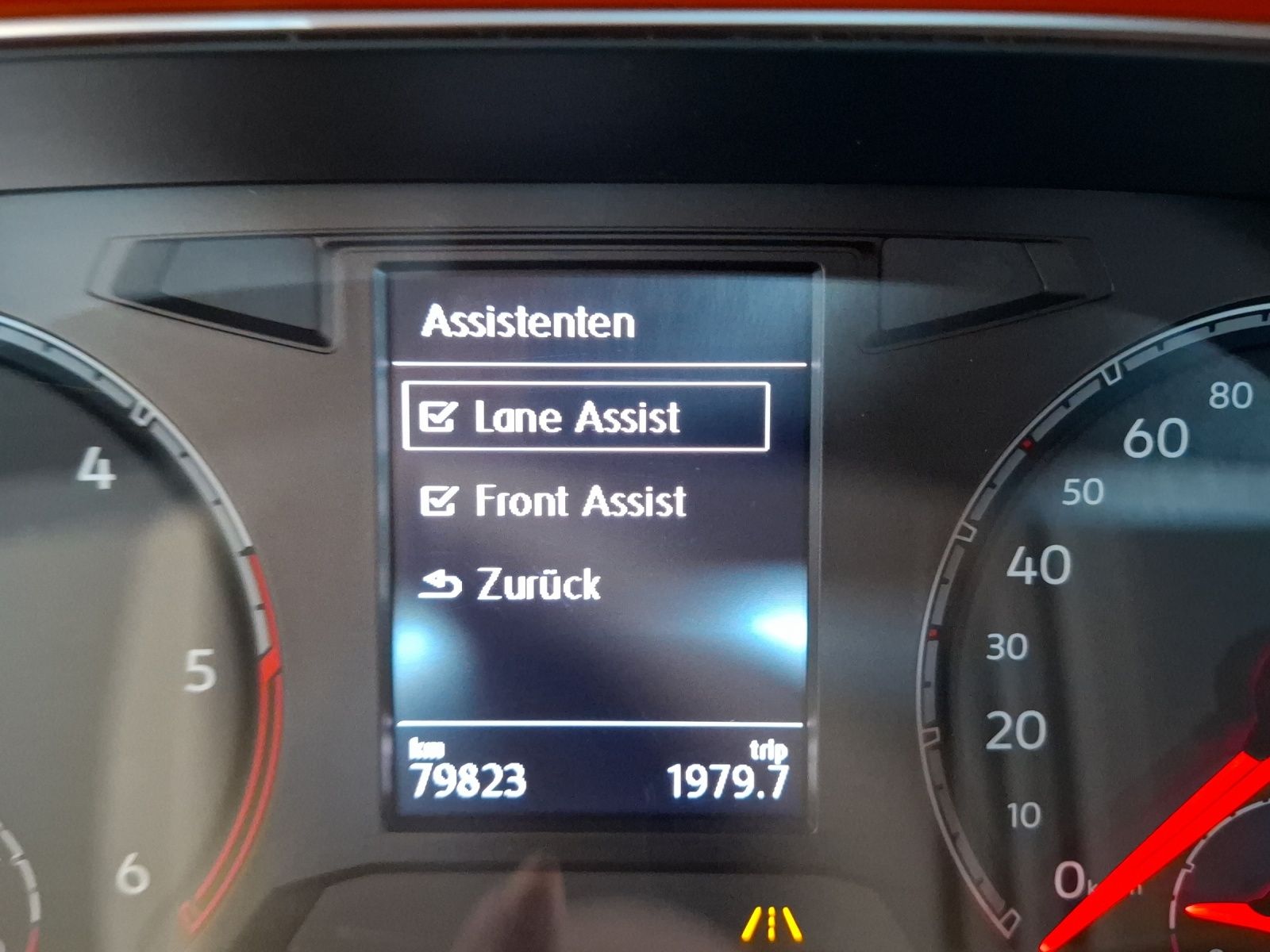 Fahrzeugabbildung Volkswagen T-Roc TDI Style 4M LED Navi AHK ACC SH