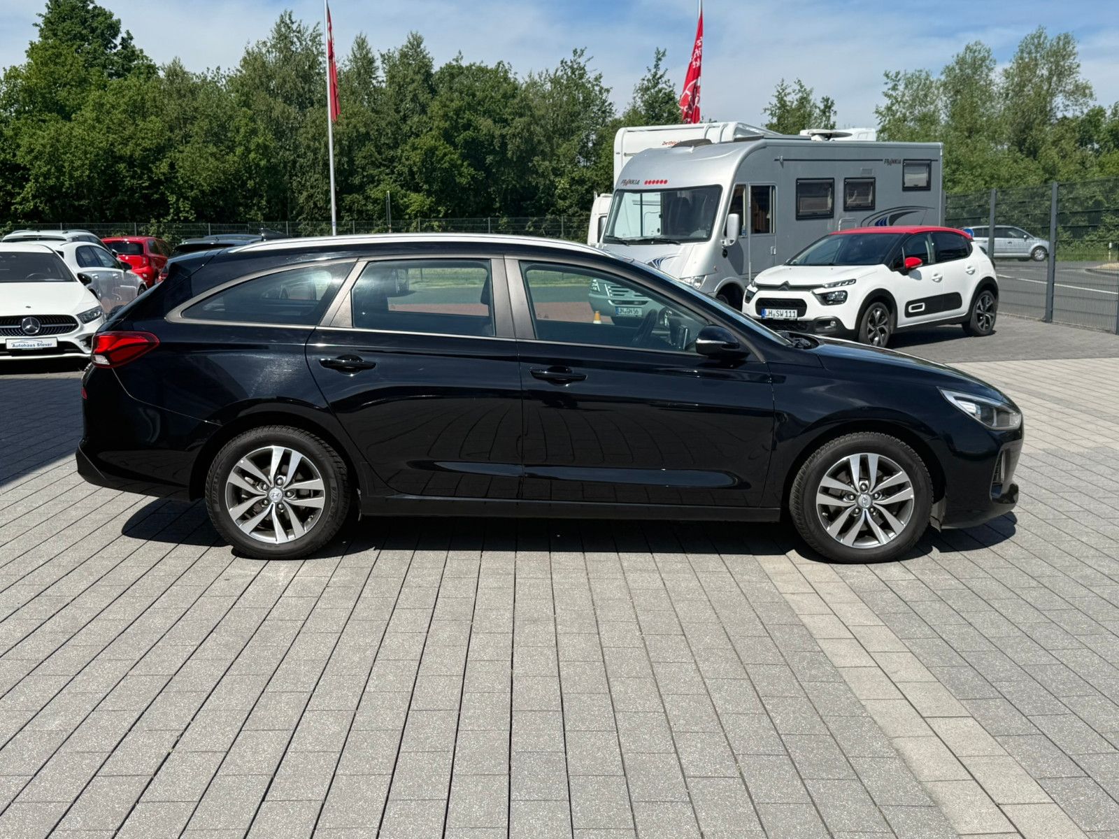 Fahrzeugabbildung Hyundai i30 cw Trend Automatik