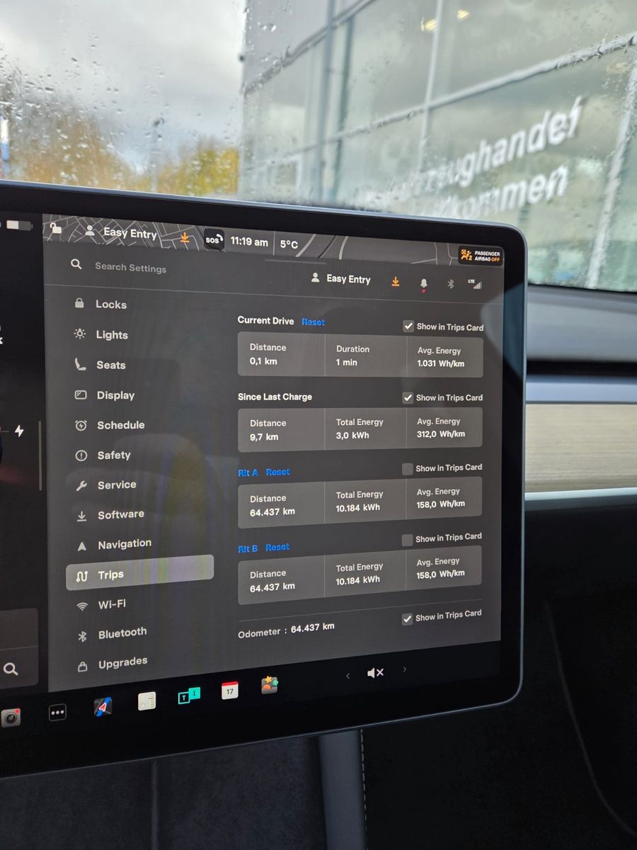 Fahrzeugabbildung Tesla Model Y Basis RWD