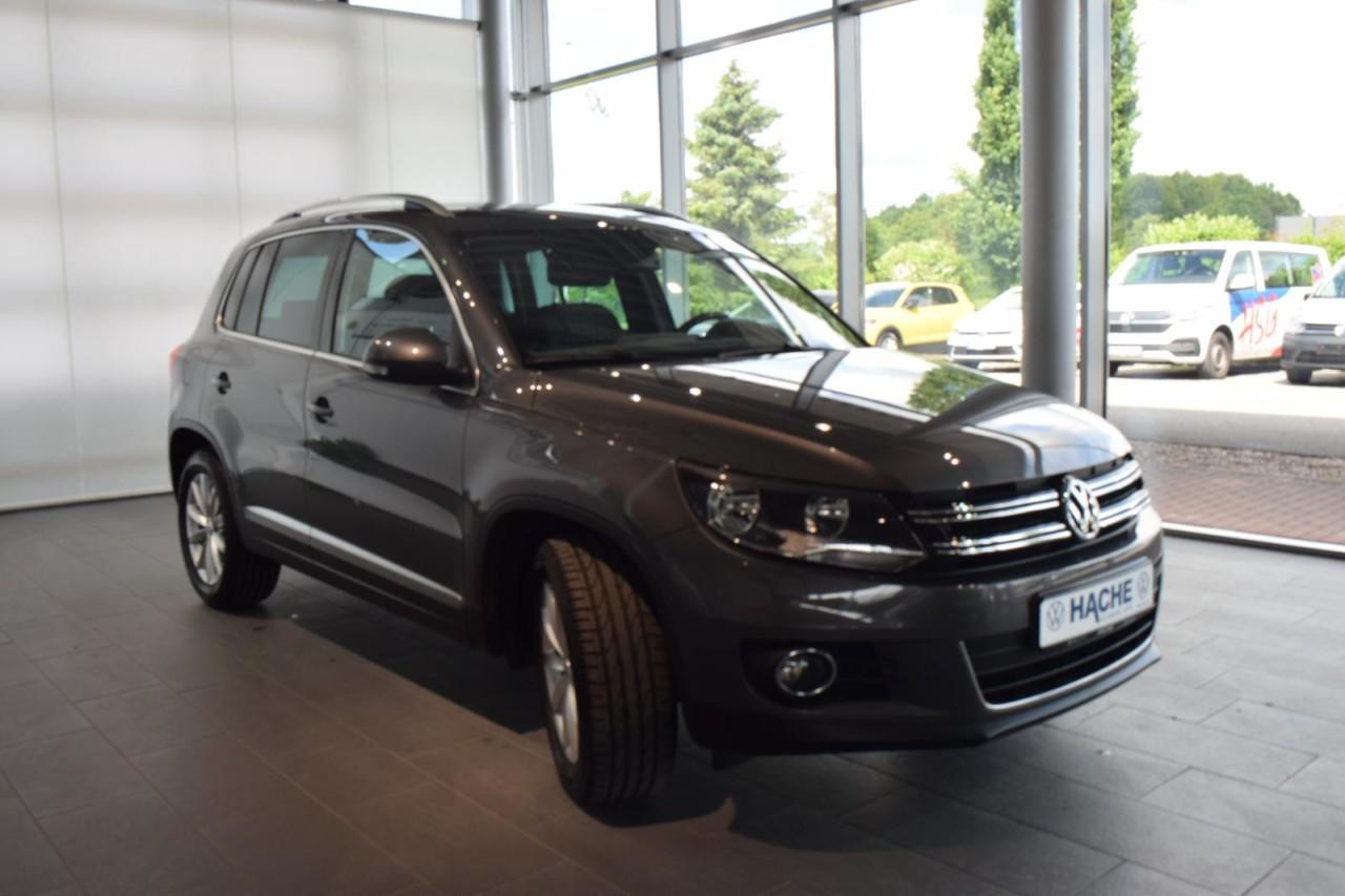 Volkswagen Tiguan Lounge Sport&Style 1.4 TSI NAVI PDC SHZ