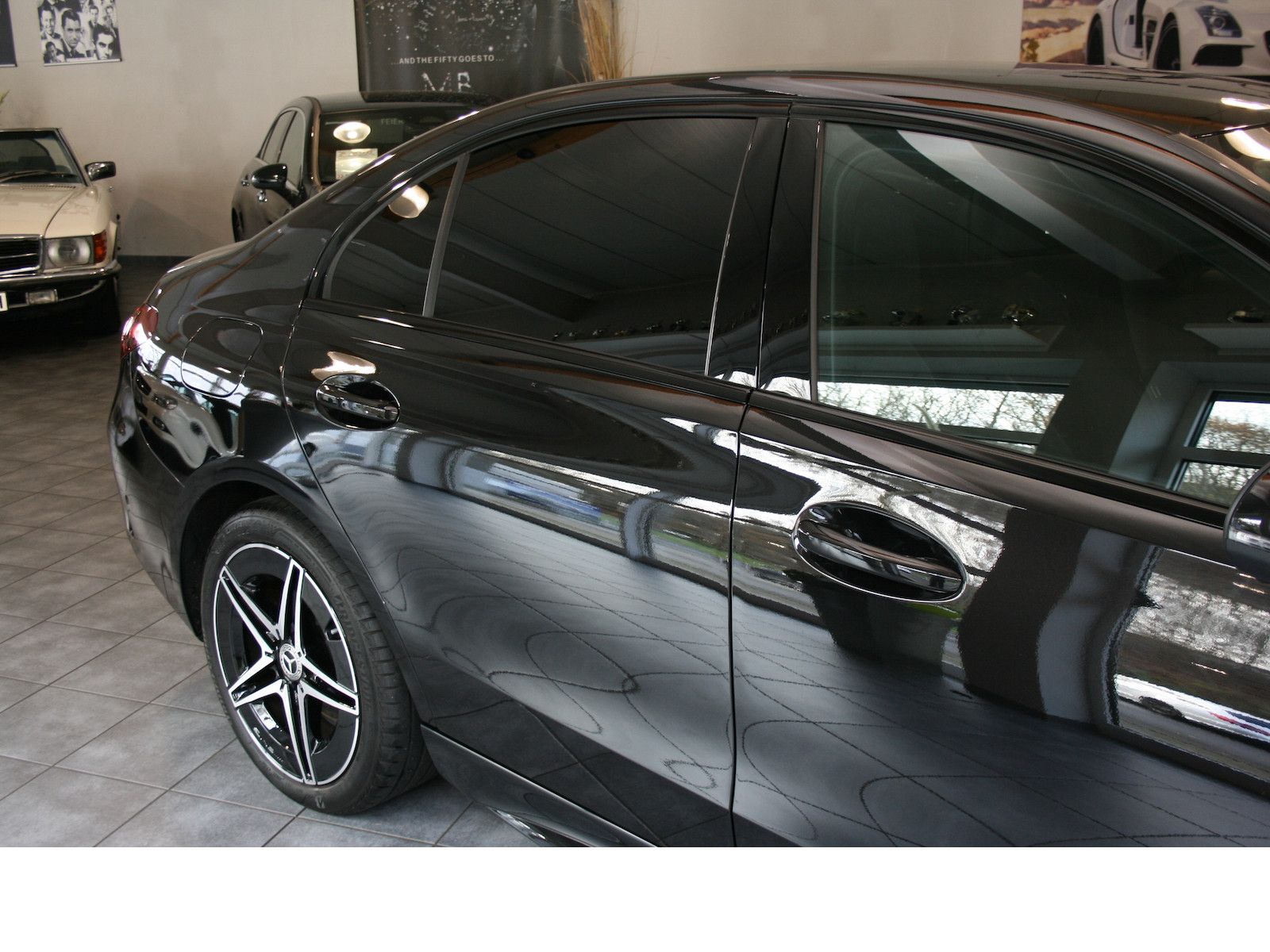 Fahrzeugabbildung Mercedes-Benz C 180 AMG *Night*Burmester Surround*Winter-Paket