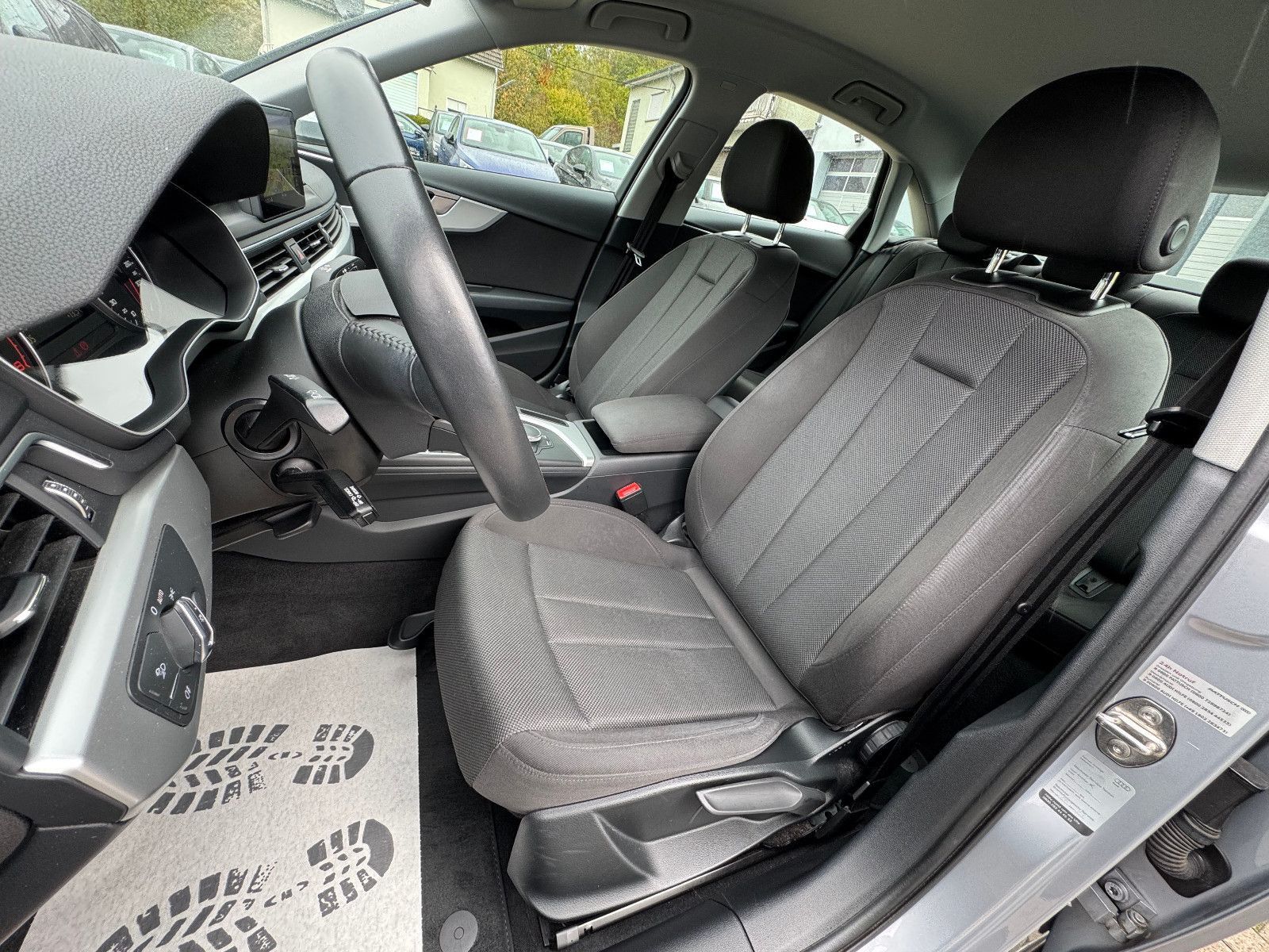 AUDI A4, 2018, Benzin, 150 PS