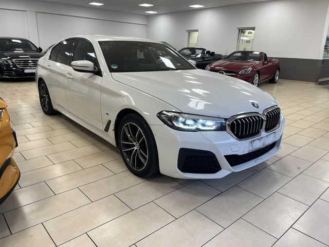 BMW 530 e*M-Paket*LED*Leder*CarPlay*Cam*SHZ*PDC*