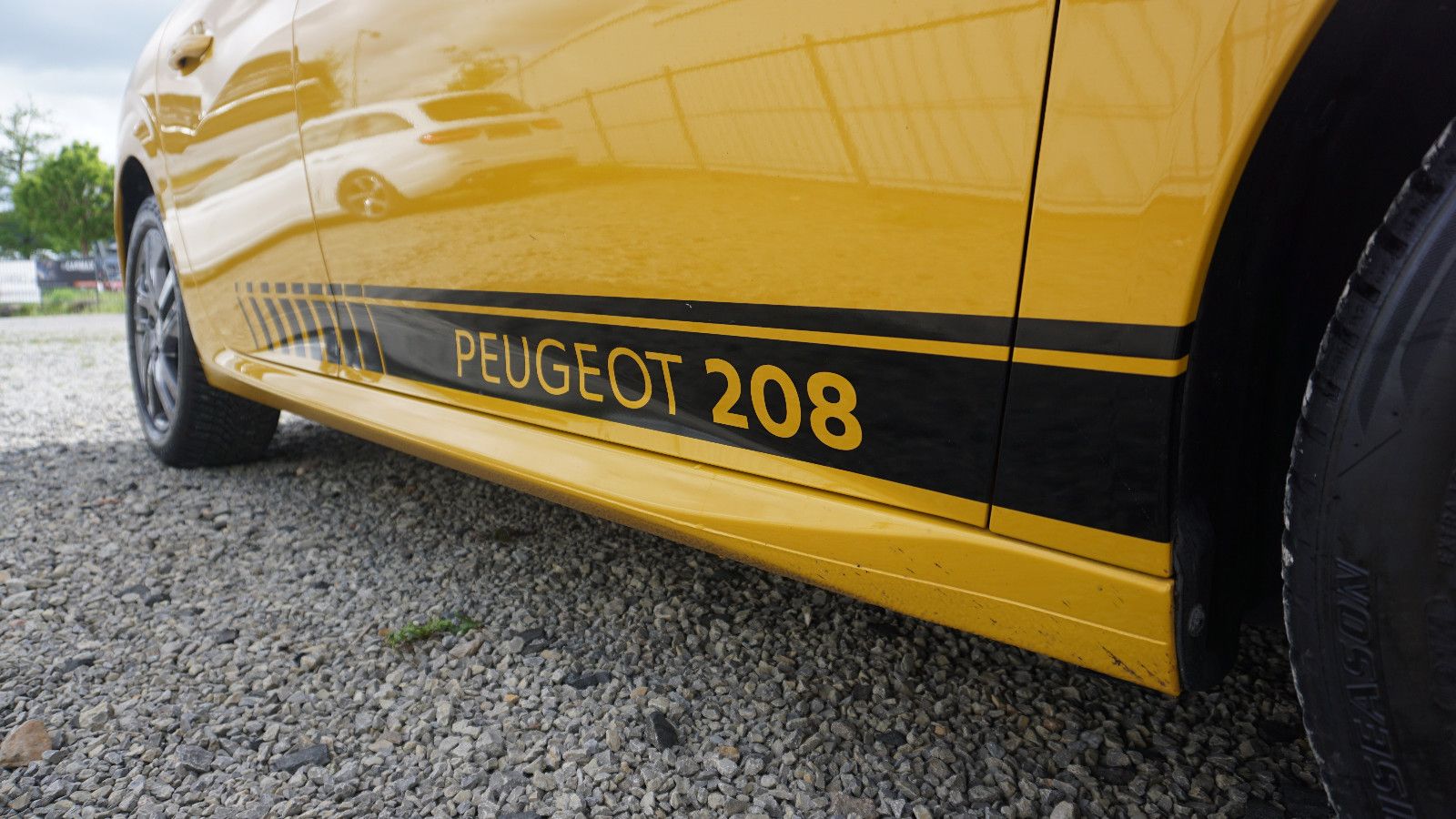 Fahrzeugabbildung Peugeot 208 Active Pack, LED, Sport, PDC, Radio DAB+