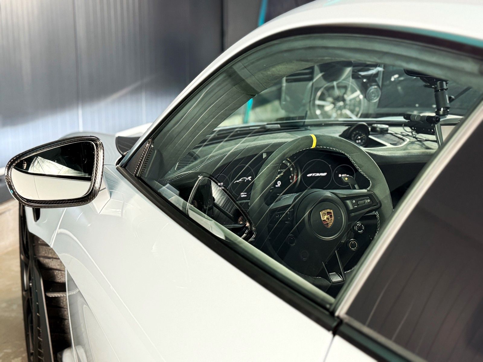 Fahrzeugabbildung Porsche 992 GT3 RS + Weissach + Approved + Clubsport