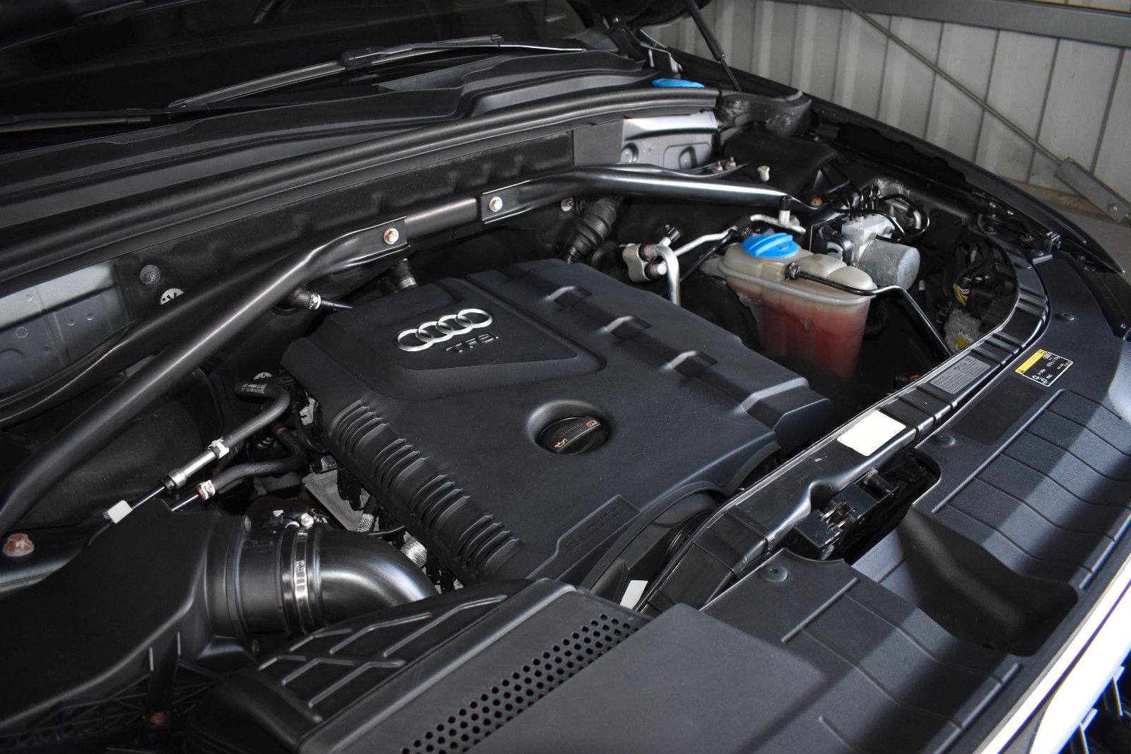 Fahrzeugabbildung Audi Q5 2.0 TFSI tiptronic quattro Panorama Leder AHK