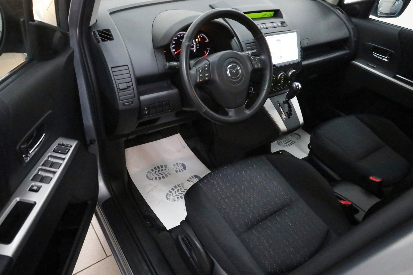 Fahrzeugabbildung Mazda 5 Lim. 2.0 Active 7 Sitzer,SH,PDC,Allwetter