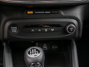 Ford Focus Turnier 1.0 Titanium Kamera Navi LED