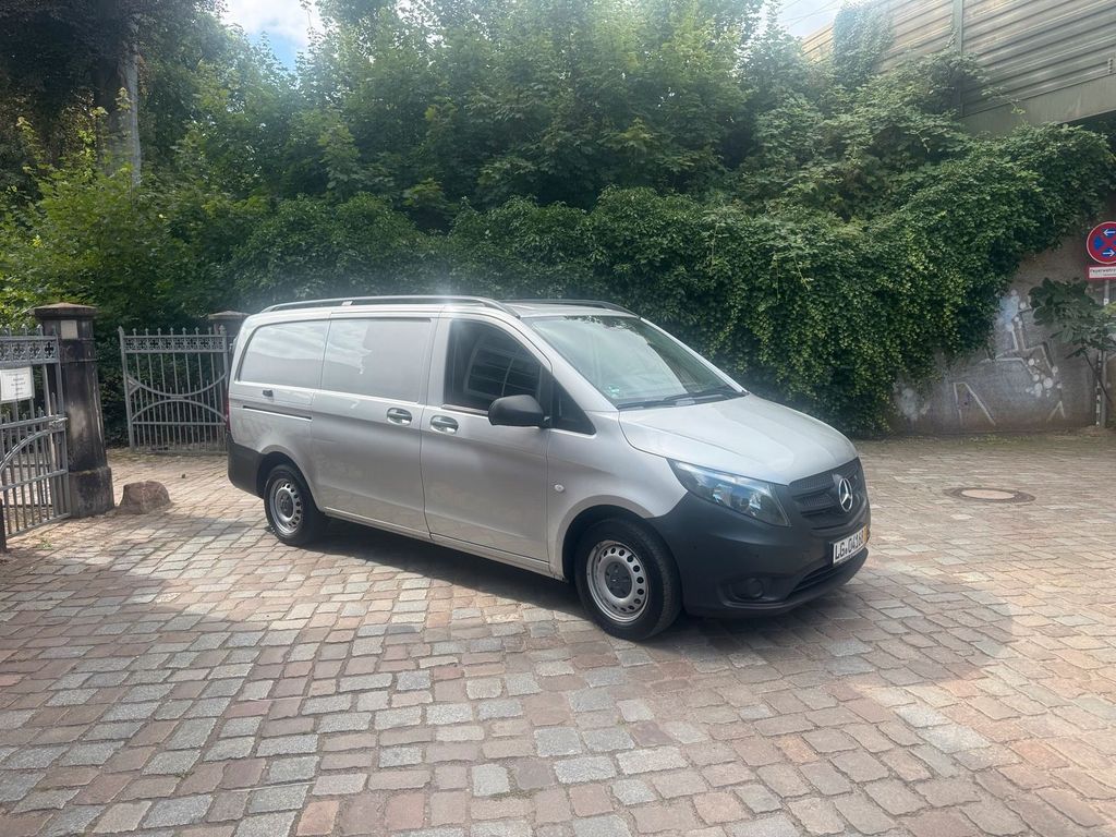 Image of Mercedes-Benz Vito
