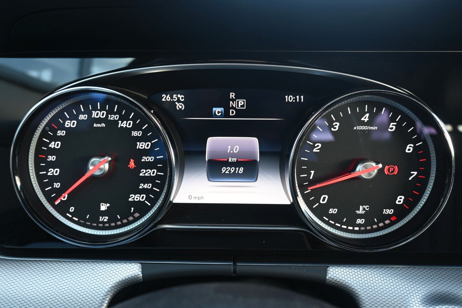 Fahrzeugabbildung Mercedes-Benz E 200 Autom. T-Modell 4Matic*RFK*LED*BLIS*
