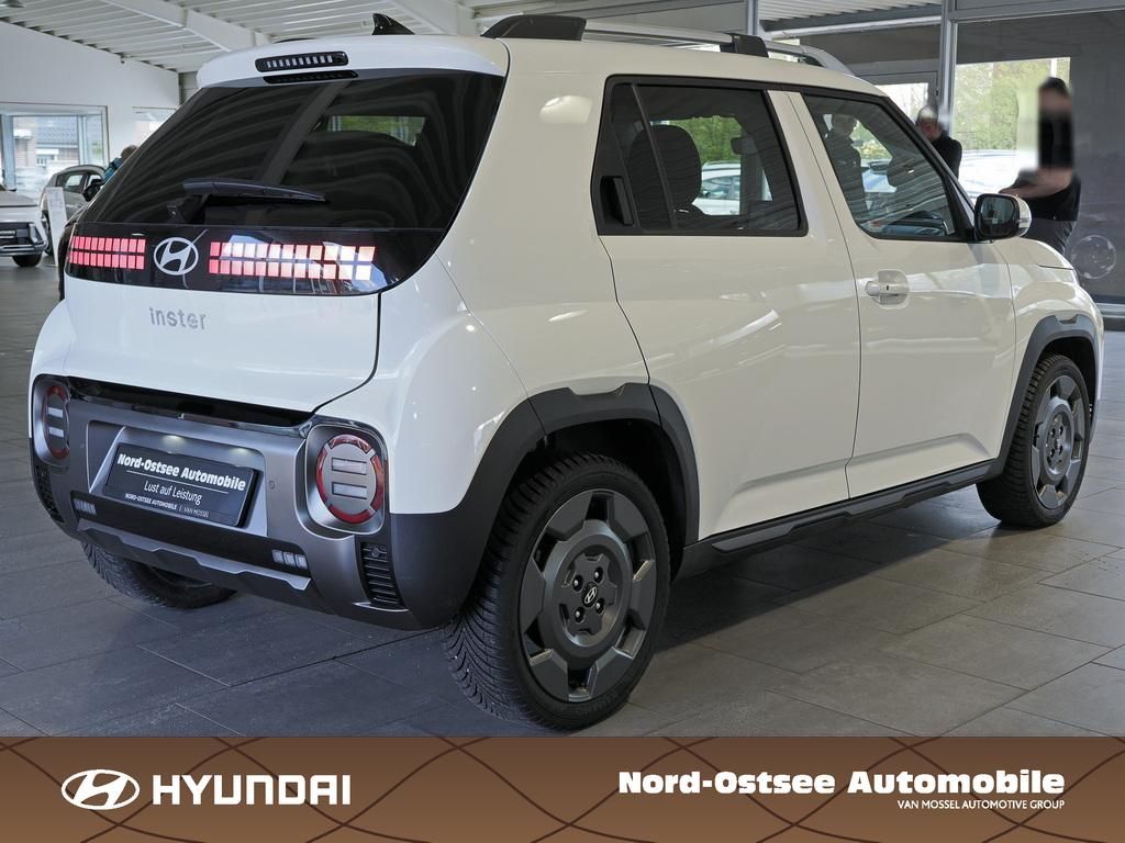 Fahrzeugabbildung Hyundai INSTER CROSS ELEKTRO 2WD SHZ LHZ V2L PDC KLIMA