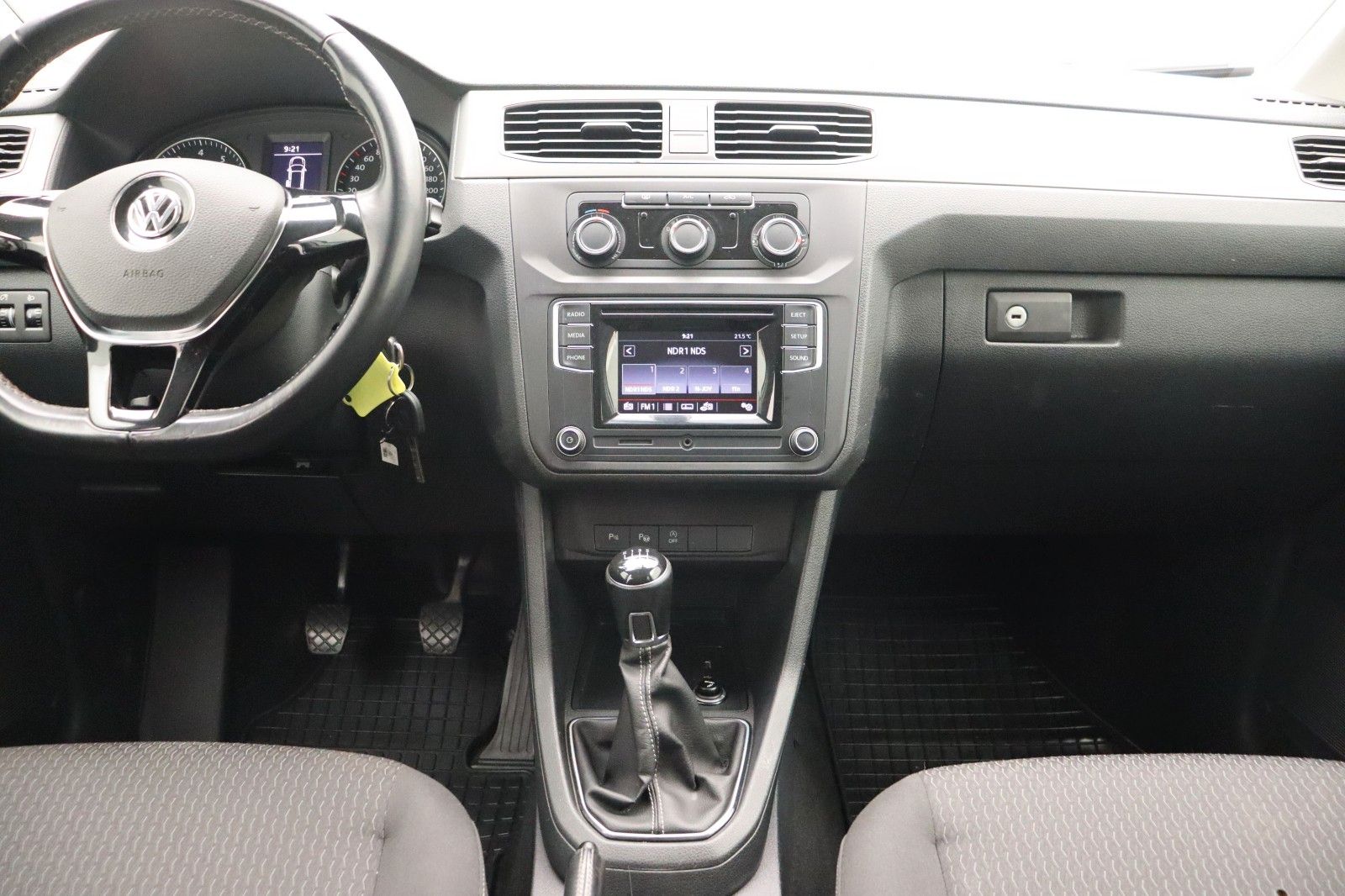 Fahrzeugabbildung Volkswagen Caddy 1.4 TSI Trendline BMT AHK TEMPO PDC