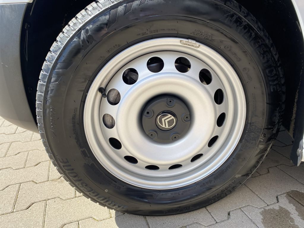 Fahrzeugabbildung Citroën Berlingo 1.5 Diesel 130 XL *Nav*Cam*TWA*360*Verk