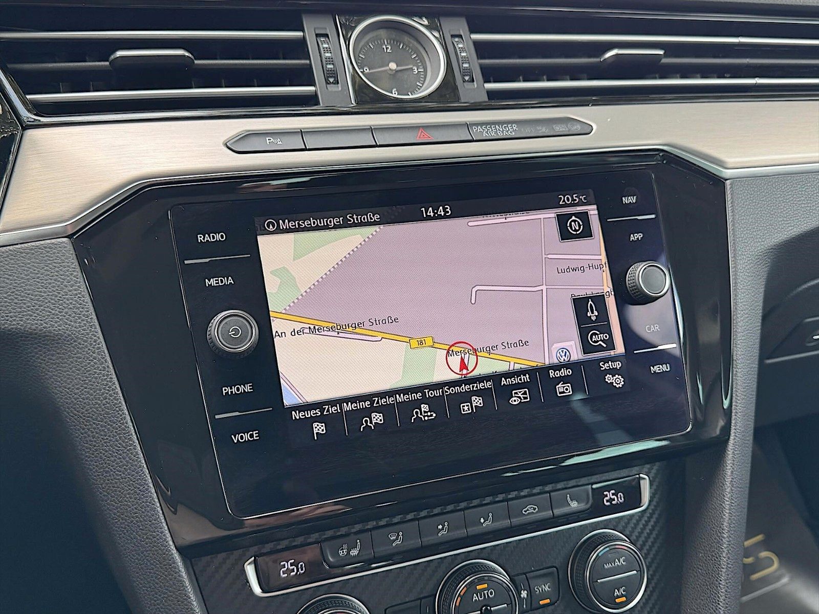 Fahrzeugabbildung Volkswagen Passat Variant 2.0 TDI Highline DSG *LED*Navi*
