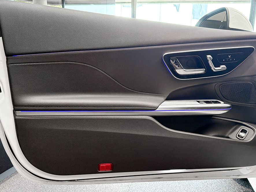 Mercedes-Benz CLE 200 Coupe 4M AVANTGARDE DIGIL MBUX DISTRONIC foto 12