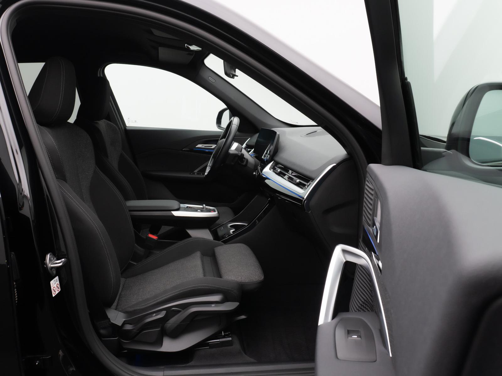 BMW X1 sD18d Kamera DAB Fernlichtassist Sport LED, миниатюра 24