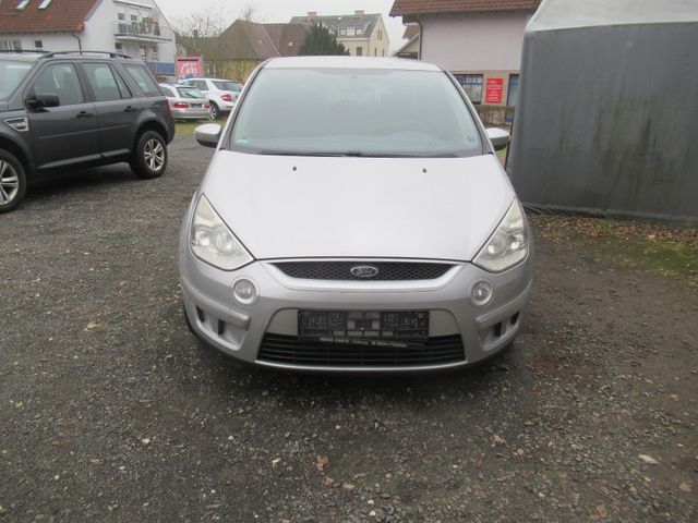 Ford Galaxy 2,0 TDCi 96kW DPF Ghia