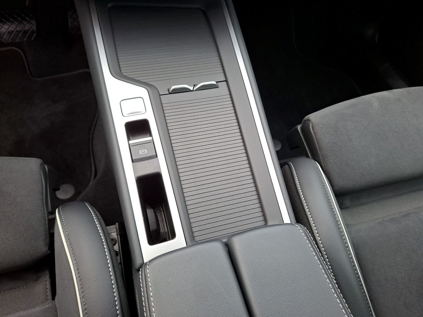 Passat Variant 1.5 TSI eHybrid Business *AHK*NAV