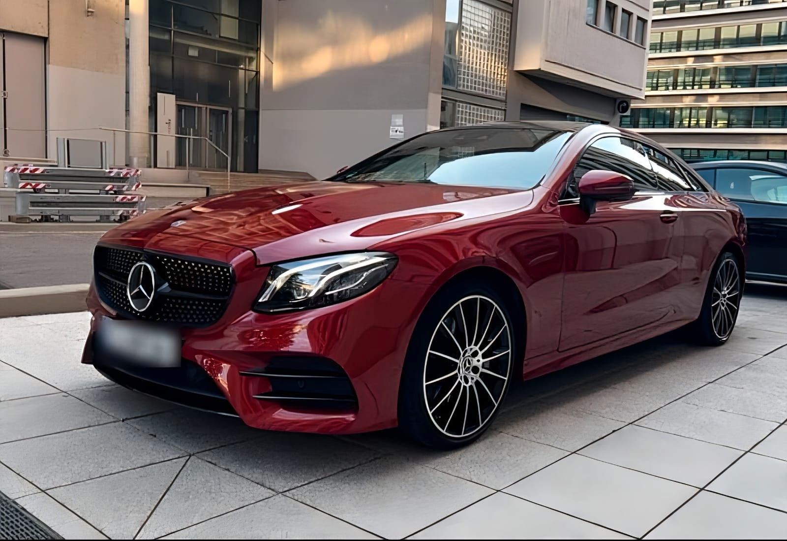 MERCEDES-BENZ E 400 4MATIC Autom. -AMG|Headup|Burmester|Leder