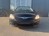 Hyundai i30 1,6 CRDI cw Comfort*Auto *Klima**Tüv 12/026 - Hyundai i30: Cw Crdi