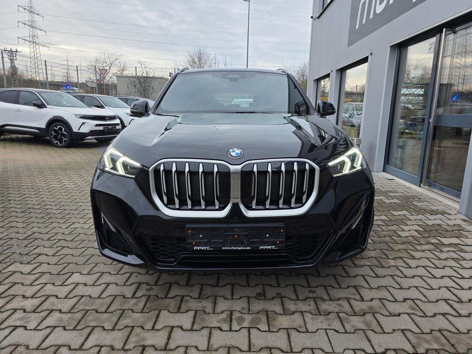 BMW X1 sDrive18i M-Sport  *Premium *Kamera  2598km