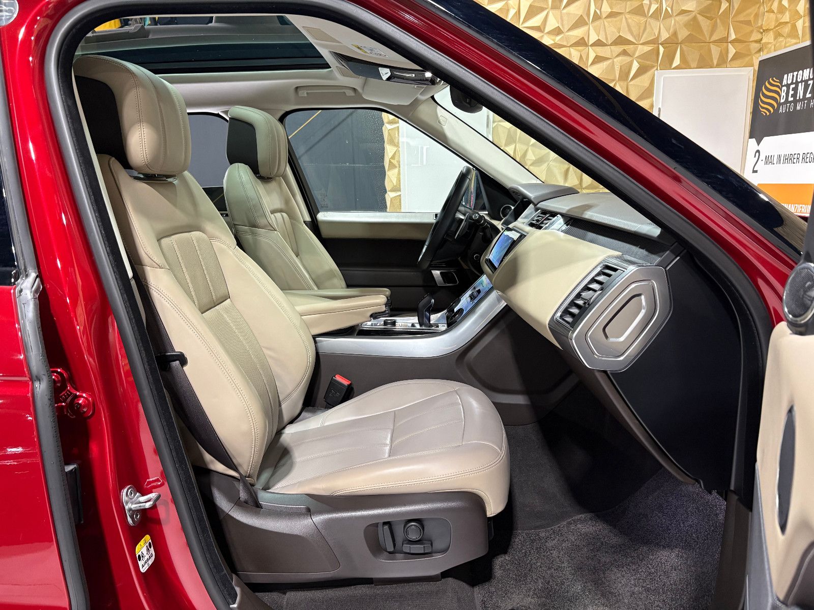 Fahrzeugabbildung Land Rover Range Rover Sport HSE Dynamic Hybrid/PANO/MEMORY
